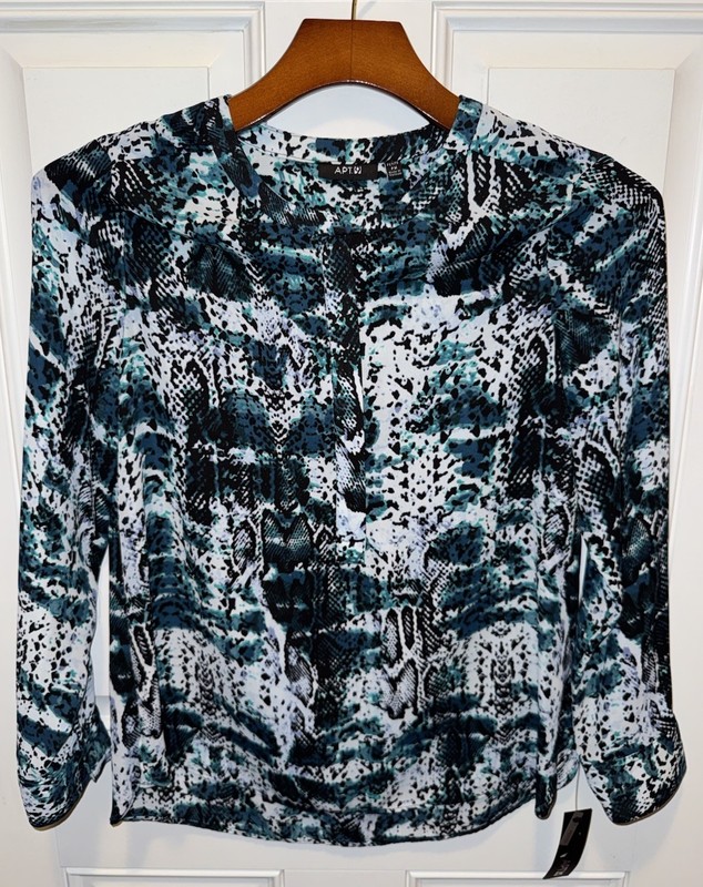 NWT NEW Apt 9 Womens Polyester LS 1/2 Zip Teal Blue Abstract Blouse Shirt PM