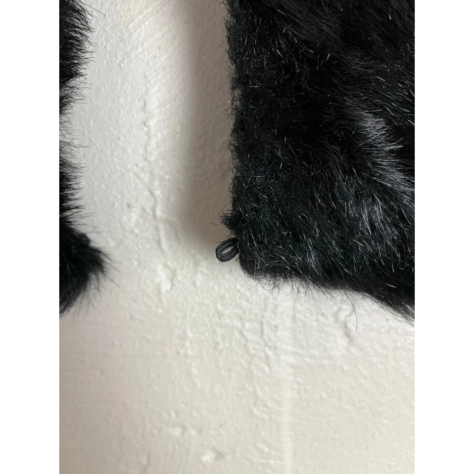 NUEVO suéter/chaqueta de repuesto para mujer negro con cuello de piel sintética y ribete Foto 4 de 4