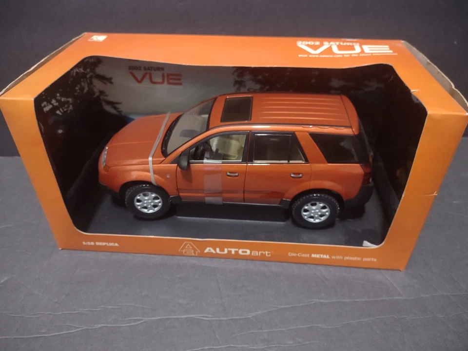 Auto Art Saturn Vue 2002 Die Cast Car Dealer Promo Replica 1:18 Metallic Orange - Image 2 of 4