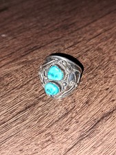 Vintage Native Navajo Sterling Silver  Turquoise Ring Feather Leaf Design Large
