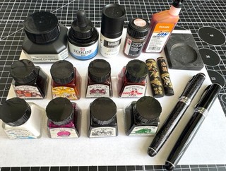 BIG LOT of Winsor & Newton Ink Fountain Pen Ink Calligraphy Ink Fountain Pens
