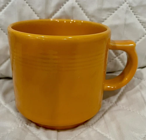 Fiesta USA Stacking Mug Coffee Cup Thumb Rest Butterscotch Orange Yellow