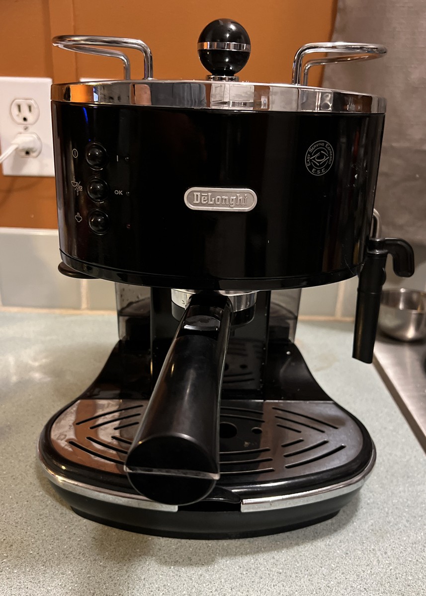 DeLonghi Icona Coffee, Expresso, and Cappuccino Machine w DeLonghi Icona Coffee, Expresso, and Cappuccino Machine w