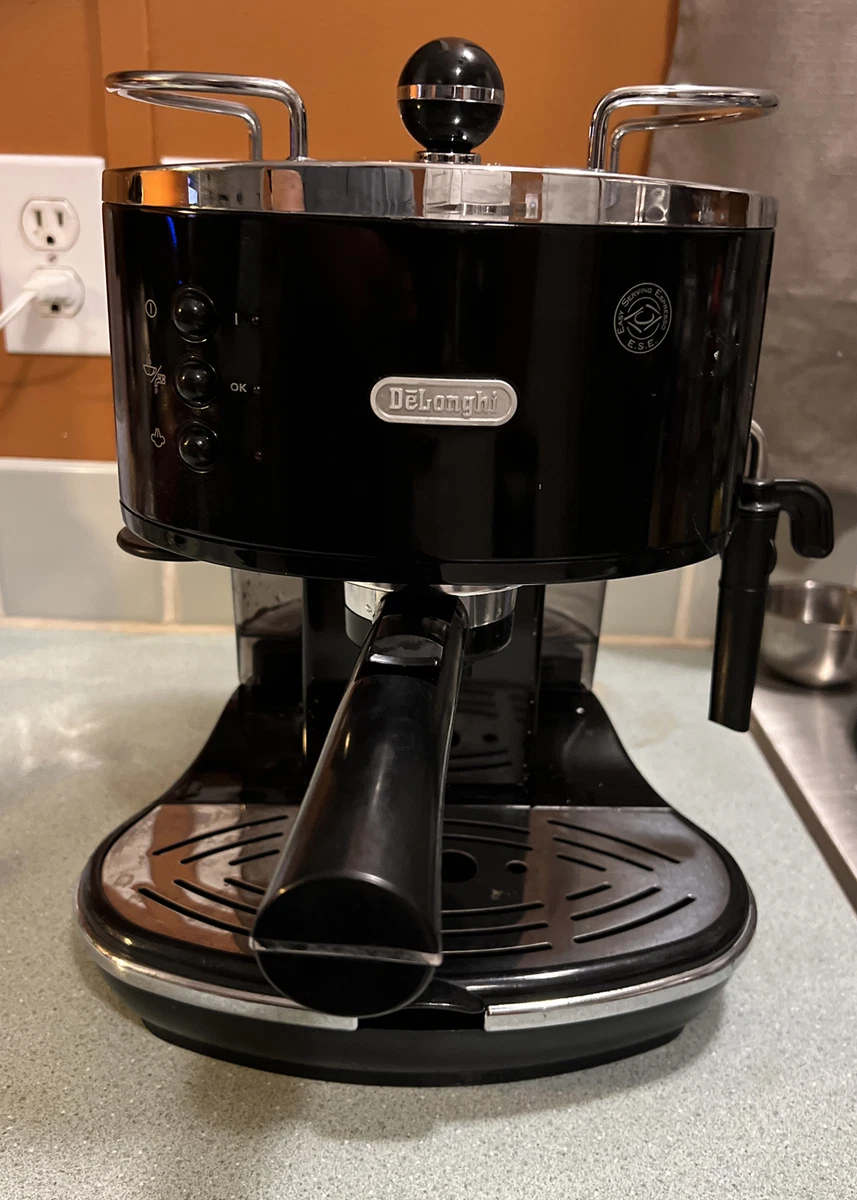DeLonghi Icona Coffee Expresso and Cappuccino Machine w Frother