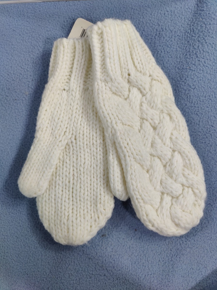 ⭐︎ NEW IVORY WHITE MITTENS AND SCARF SET WOMEN'S WINTER ACCESSORIES
