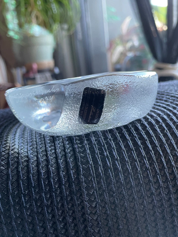 Presse Papier Verre massif FAON  signé et numéroté de  Mats Jonasson de Suède - Photo 4/4