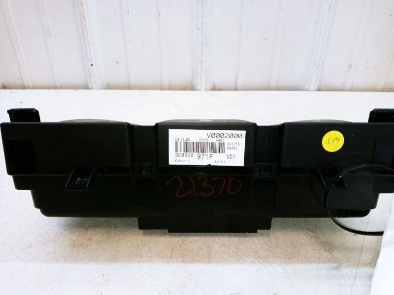 Volkswagen Passat 2008 velocímetro cuadro de instrumentos fabricante de equipos originales usado Foto 3 de 4