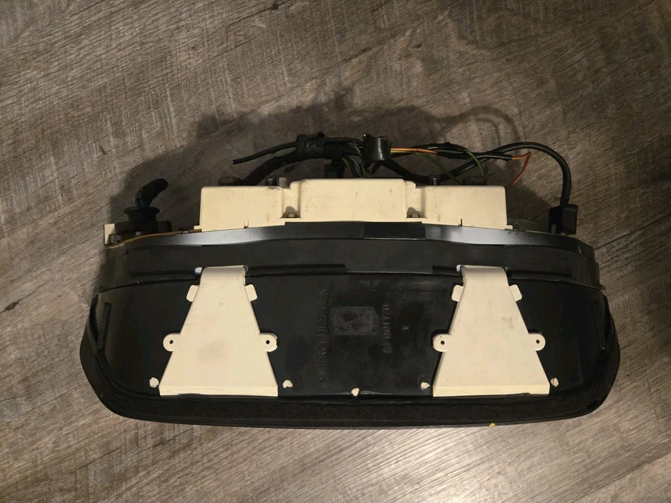 1984 Mercedes 500SEL Speedometer Instrument Cluster 164K Miles 1982-1984 — 第 3/4 张图片