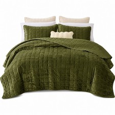 BEDELITE King Velvet Quilt Set Olive Green Oversized Bedspread 3-Piece Bedding