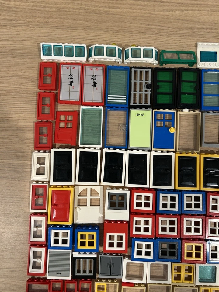 Lot of Assorted Lego Windows & Doors Vintage Police City Many Sizes - Image 2 of 4