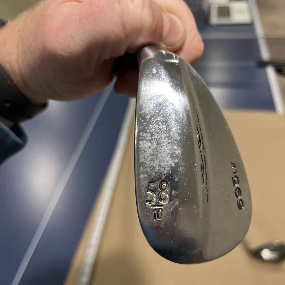 Pair Of RH Snake Eyes 695LZ Wedges 58 10 And 60 8   Stainless Steel Shaft /Used - Image 4 of 4