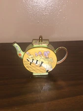 Charlotte di Vita Miniature Teapot