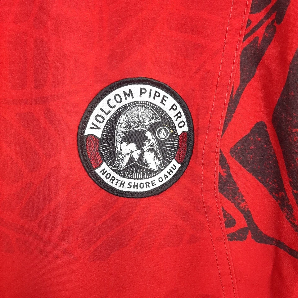 Volcom Pipe Pro North Shore Oahu Board Shorts Trunks Mens 33 Red Black - Image 4 of 4