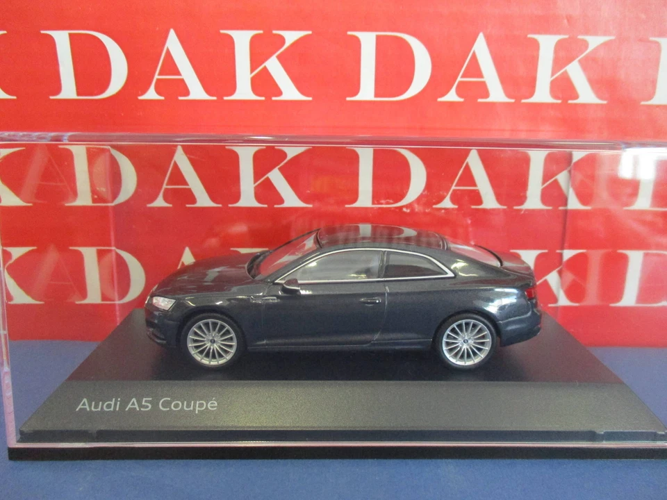 Die cast 1/43 Modellino Auto Audi A5 Coupe Grigia 2016 by Spark - Immagine 4 di 4