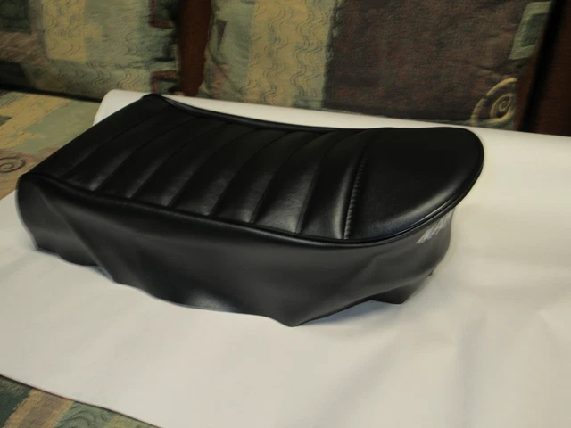 FUNDA ASIENTO KAWASAKI COYOTE MB1,MB1-A HECHA EN CANADÁ Foto 3 de 4