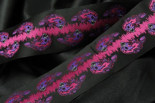 Jacquard Ribbon 2" (50mm) Fireball Skull Soundwave - priced per yard - Picture 15 of 21