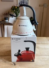 Le Creuset Cheer Collection White 1.6 qt Chrysenth Christmas Kettle NEW NIB