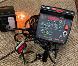 PHOTOGENIC Professional Lighting PL2500DRG Generator with PL2500 LIGHT HEAD!