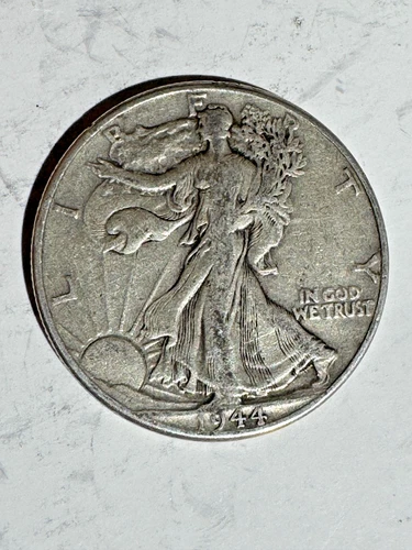 1944 Walking Liberty Half Dollar 50C in Very Fine Circulated Condition