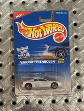 Hot Wheels 1996 Collector #497 Ferrari Testarossa Pearl white MOC w/ Protector