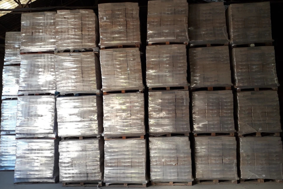 SECONDS HOTBLOCKS WOOD BRIQUETTES, FUEL BURN STOVES & ECO FRIENDLY - Image 4 of 4