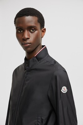 Moncler Reppe Rain Jacket Size 3 Light Windbreaker black