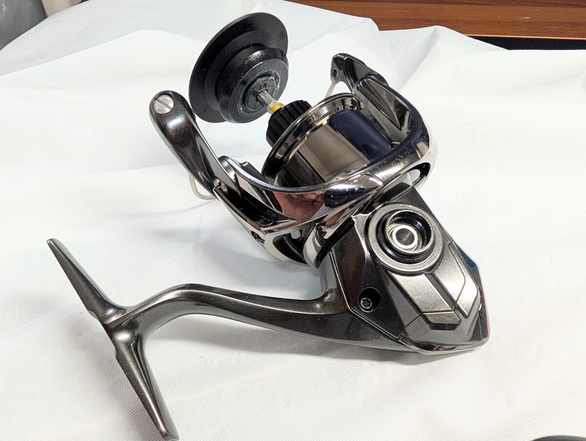 Shimano 20 Twin Power C3000 Tube 850Ed Main Body Only Made In 