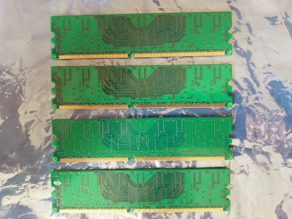 1GB 4x256MB Micron Memory MT8VDDT3264ag-265G4 PC2100U-25331-Z - Image 3 of 3