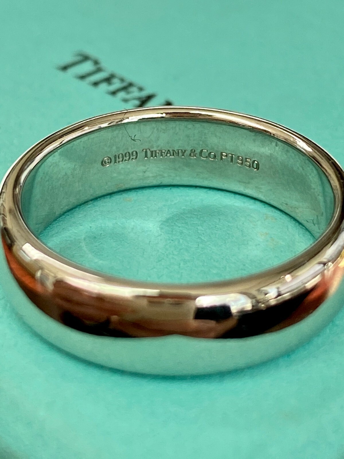 Tiffany & Co. Authentic Platinum Wedding Band 6mm Siz… Gem