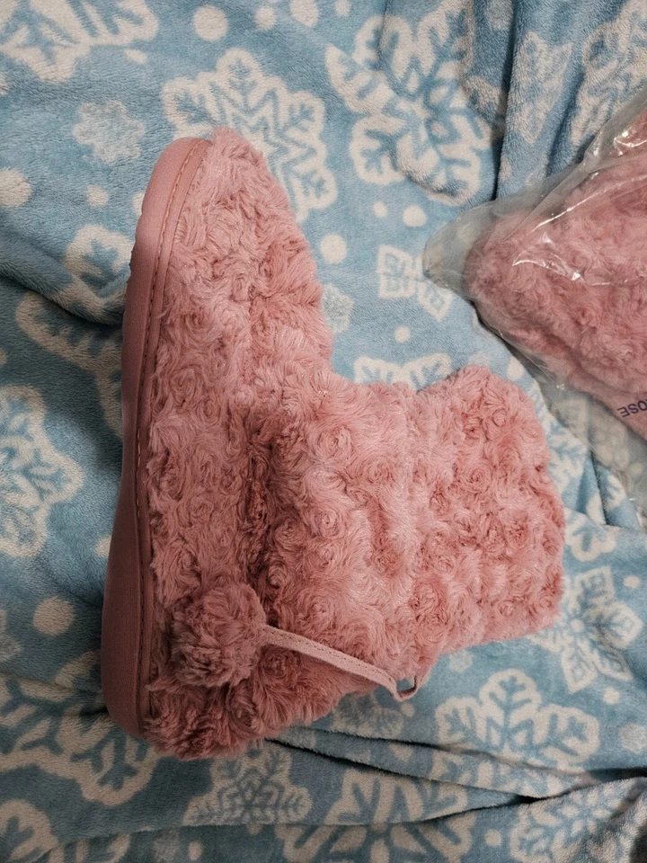 botines avon felpa rosa Foto 3 de 4