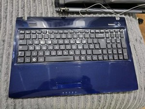 J550 Samsung NP-R590 15,6" HD LAPTOP Tastatur Komplettmontage mit Touchpad