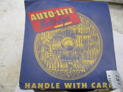 NOS 12 Volt Auto-Lite Bull's Ösen Mopar Kaiser Chrysler Plymouth Verpackt Träger