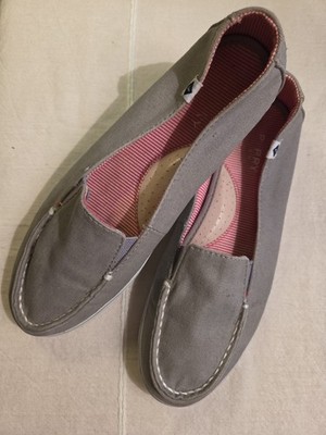 Sperry Women's 8.5 Zuma loafers Grey canvas upper & red and white striped lining