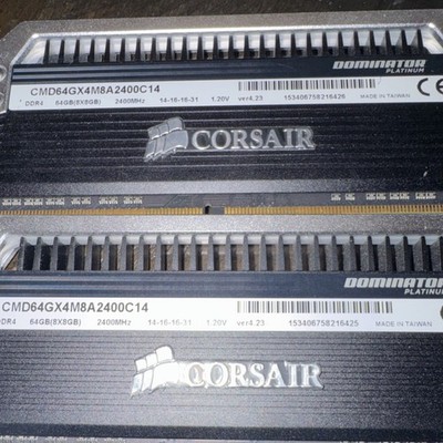 Corsair Dominator Platinum DDR4-2400 16GB (2x8GB) DIMM 288-Pin RAM