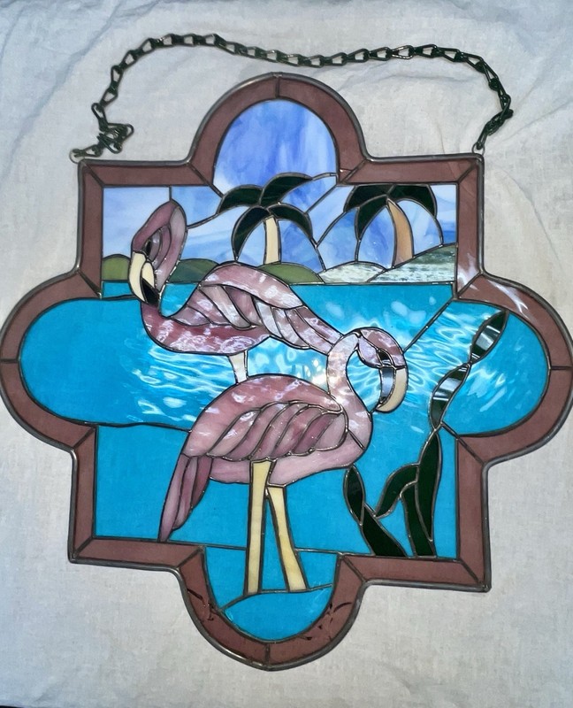 VINTAGE FLAMINGO HANGING STAINED GLASS BEAUTIFUL IN ANY WINDOW 18.25” X 18.5”