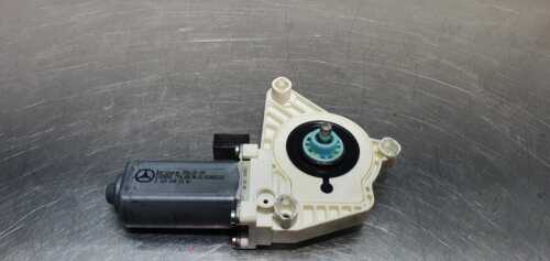 Mercedes-Benz A160 Class 2.0 CDI 2005 Front R Window Control Motor A1698201542 - Picture 1 of 8