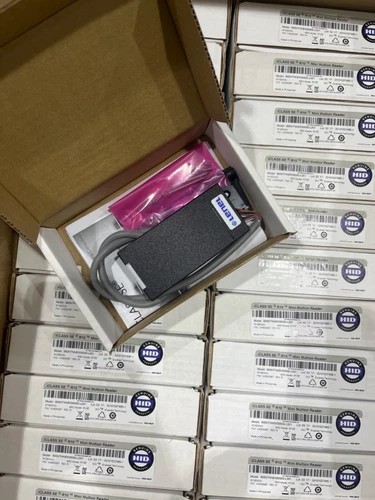 lot 2 pc of HID iClass R10 Mini Mullion Reader 900NTNNEK00000-L001