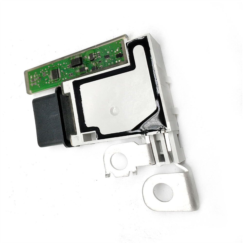 キッザニア 1 PC Battery Fuse Box Voltage Module 28236841 6500GR For