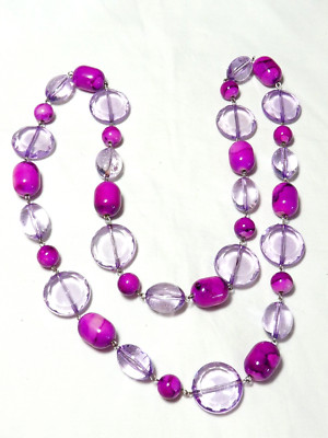 HÜBSCHE lange rosa Marmor lila/flieder Kunstglas gemischt Perlen HALSKETTE