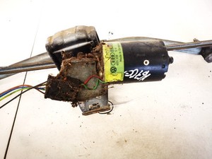 893955113a vorne Scheibenwischermotor Teilenummer  Audi 80 DE1218422-00