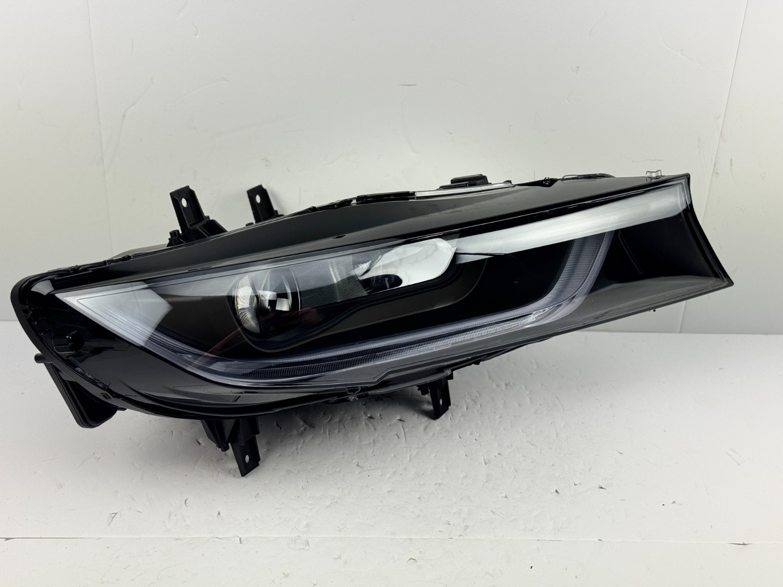 Perfect! 2014 2015 2016 2017 2018 2019 2020 BMW I8 LED Right Side Headlight OEM