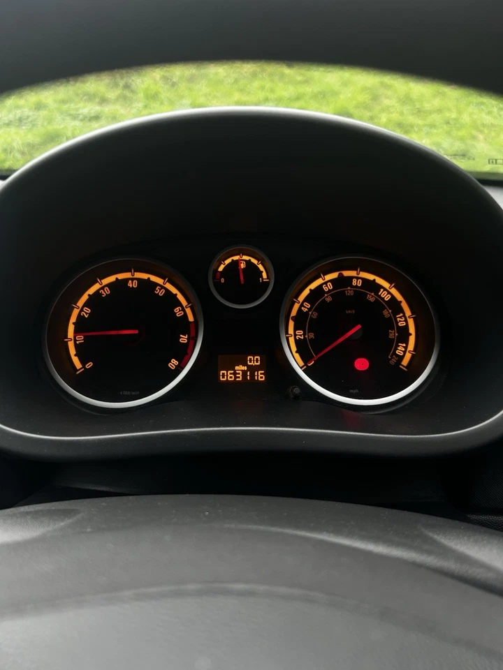 2009 Vauxhall Corsa Sri 1.6 Turbo Petrol 6 Speed Manual 3dr Hatchback - Image 4 of 4