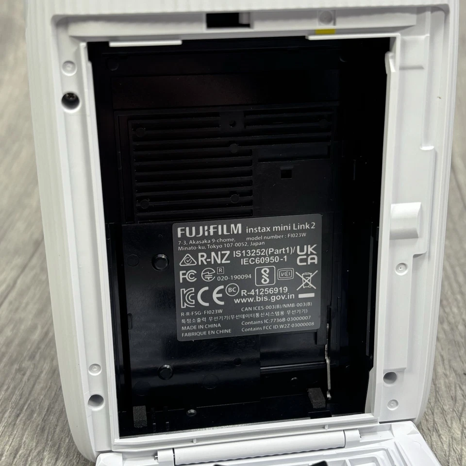 Fujifilm Instax Mini Link 2 Mobile Smartphone Photo Printer - Clay White - Image 4 of 4