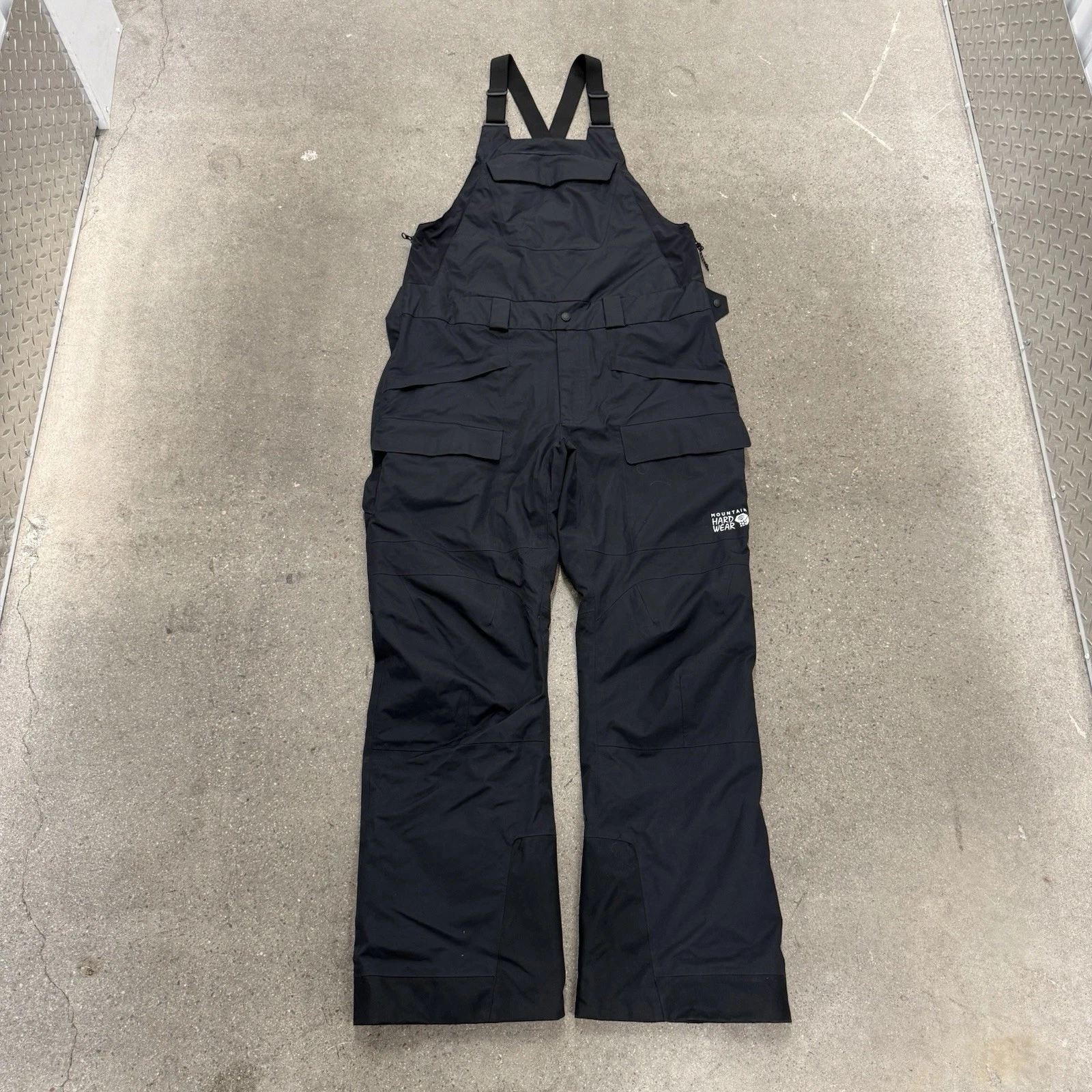 Mountain Hardwear Firefall Bib Men’s Snow Ski Pants Overalls Size Large
Opens in a new window or tab