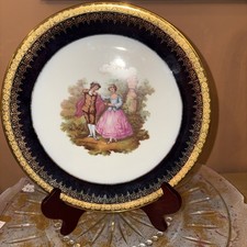 Limoges Castle Fr Decorative 8.5 in. w.Gold Trim Plate Fragonard Romantic Scene