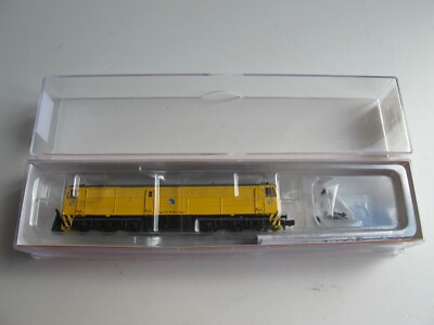 MF TRAIN N13221, 6-achs. Diesellok M.I. Renfe 321-054-9, Neu in OVP, Spur N