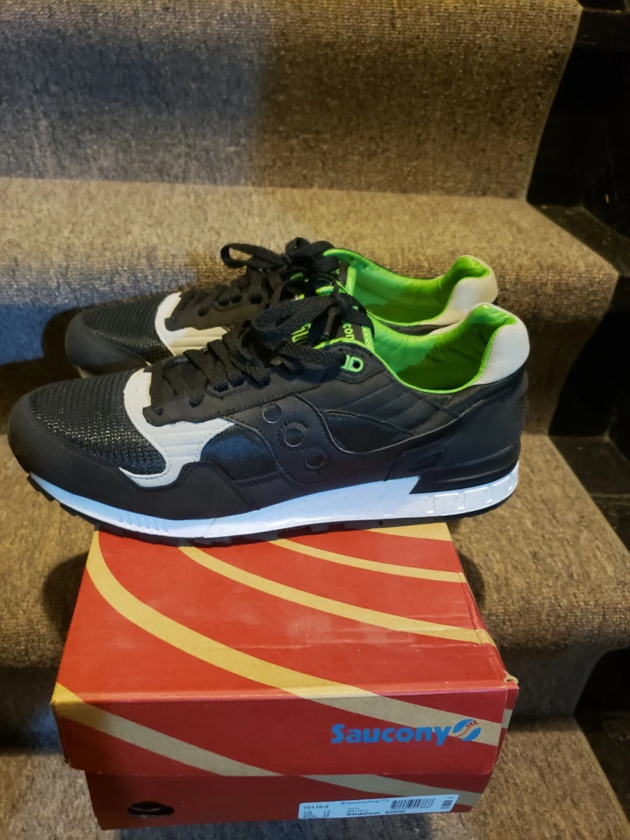 Saucony solebox top