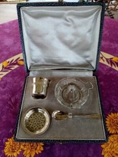 Coffret Baptême Naissance 4 pièces Timbale Filtre Cuillère Métal Blanc Poinçon