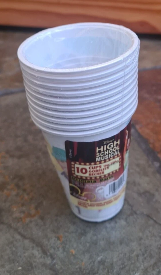 Plastic Cups 12 Packs of 10 Each High School Musical Birthday Picnic Party 4761 - Image 2 of 4