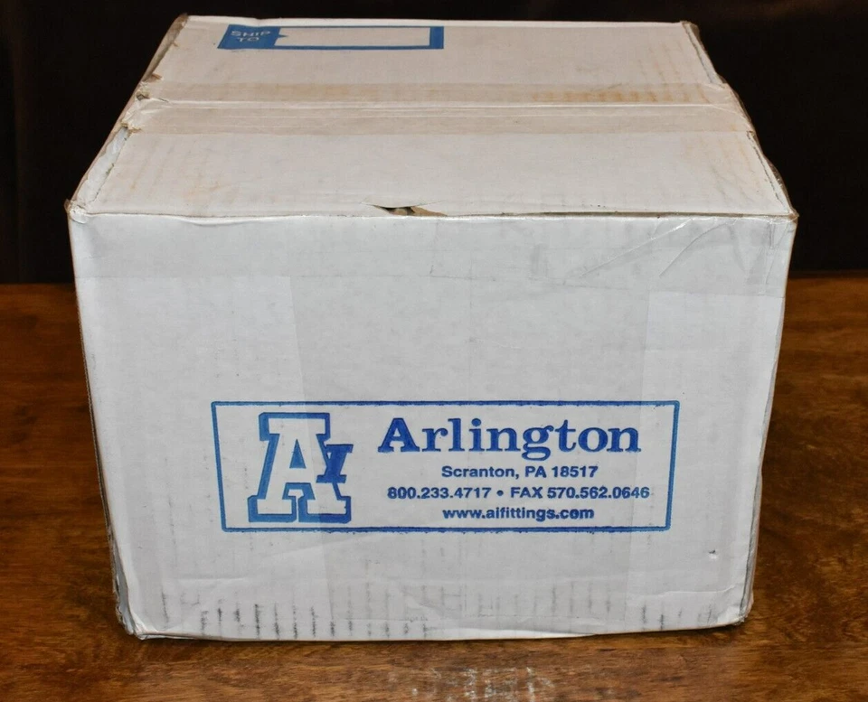 Estuche de 25 conectores herméticos líquidos PVC Arlington NMLT90100 1" 90 grados nuevo en caja Foto 2 de 3